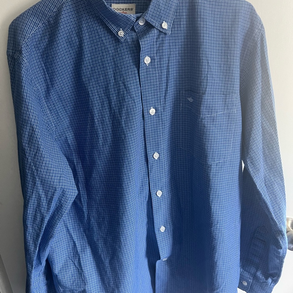 Dockers Men's Blue Checkered Shirt
